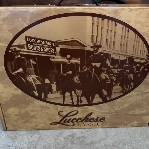 LUCCHESE WOMENS CALF HIDE BOOT - Picture 8 of 11